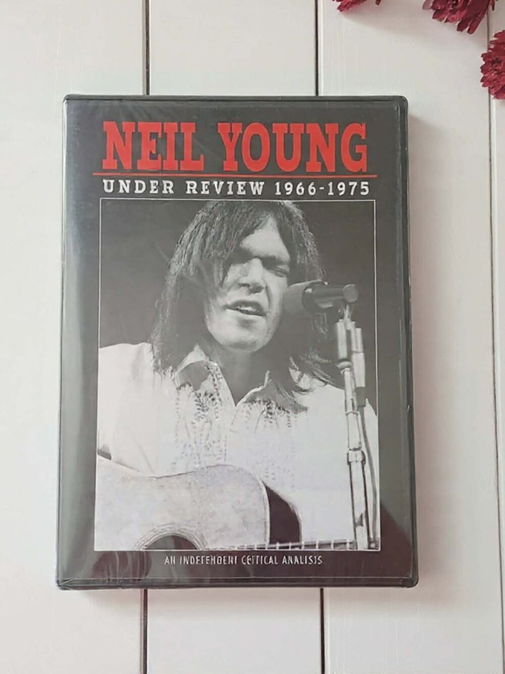 Neil Young Under Review 1966-1975 Limited Collector's Music DVD (2006) Brand New